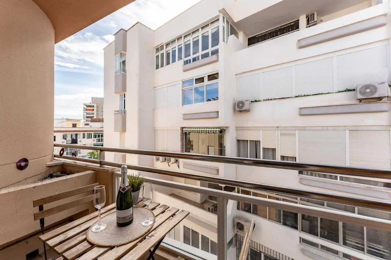 Apartment Malagasuite Beach La Nogalera Torremolinos Spain